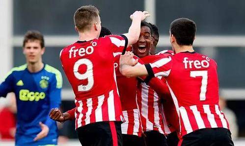 位篮球场上 位篮球场上